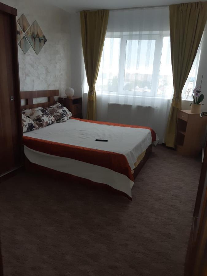 Hellen Apartament Targoviste Eksteriør bilde